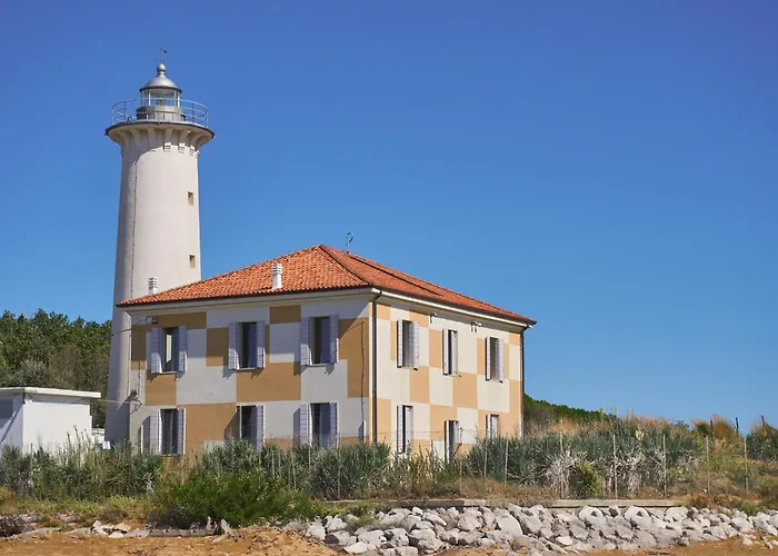 Apartment Waterfront In 53921 *